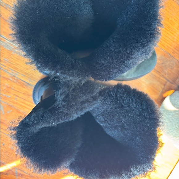 UGG Australia women’s Jaylyn Boots black SZ 7 EUC - Picture 3 of 5